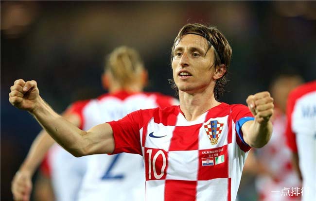 比肩安帅，齐沃是帕尔马队史第三位生涯意甲首秀赢球的主教练