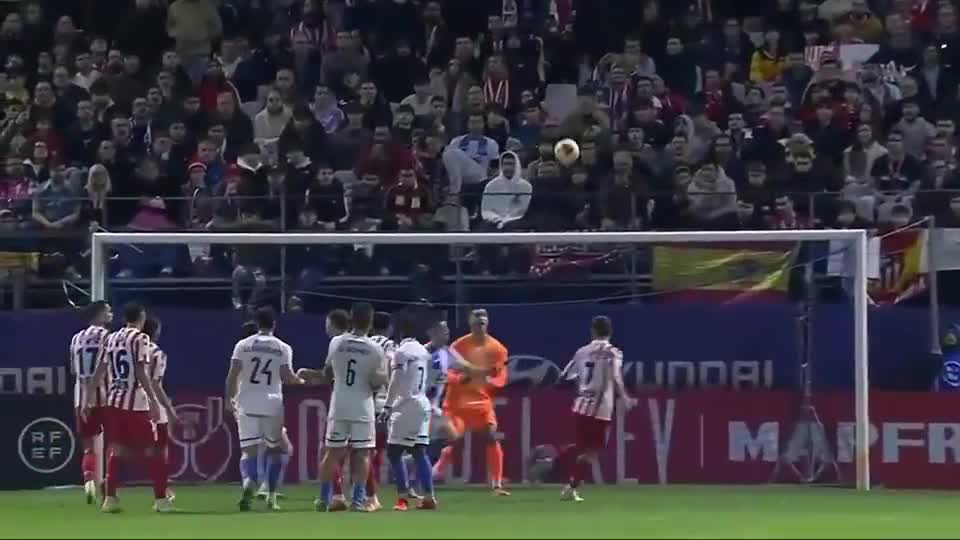 NBA｜新王东契奇驾到 湖人打爆快艇