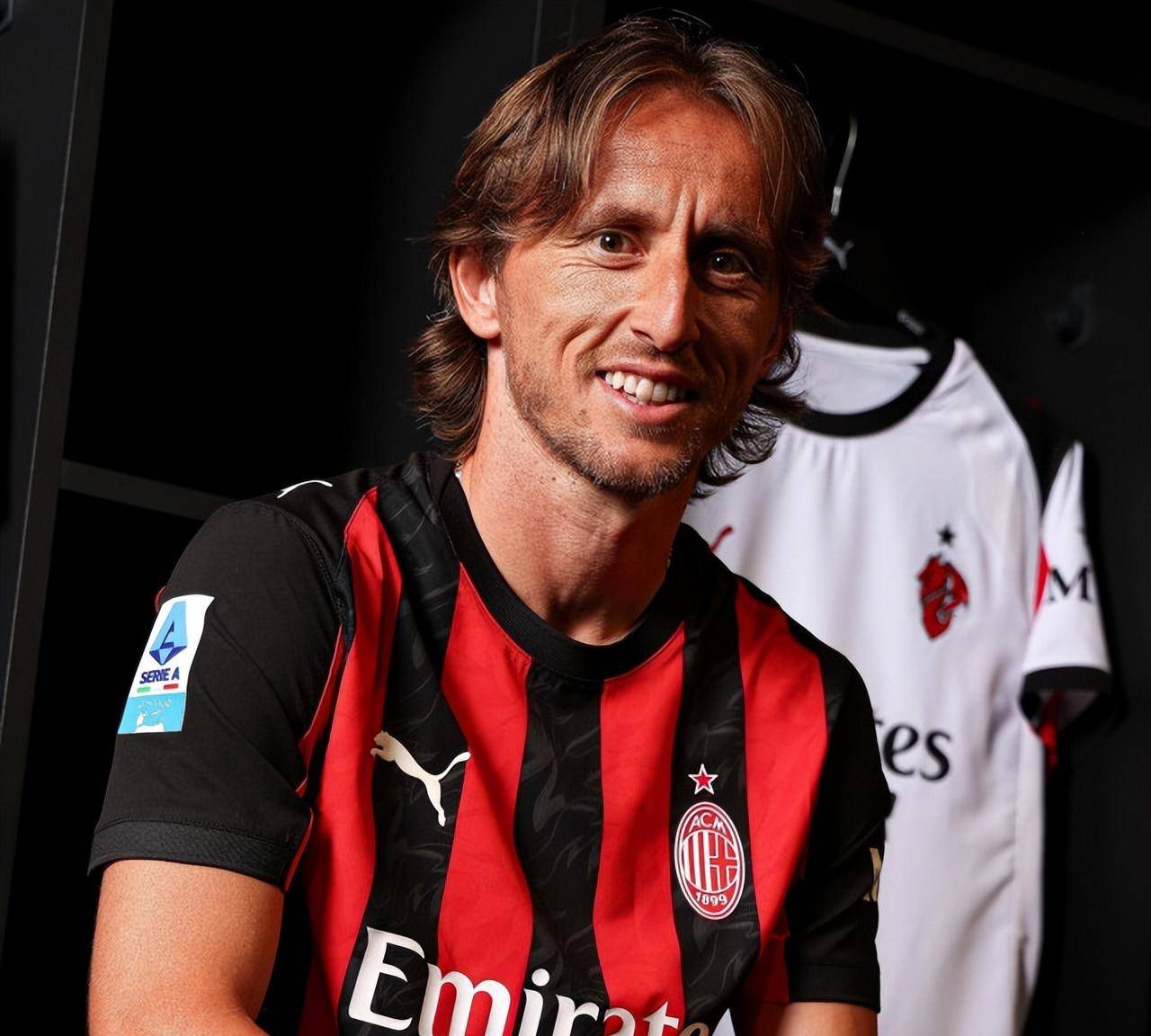 基恩：很乐意看到埃迪-豪执教曼联，他年轻并且经验丰富