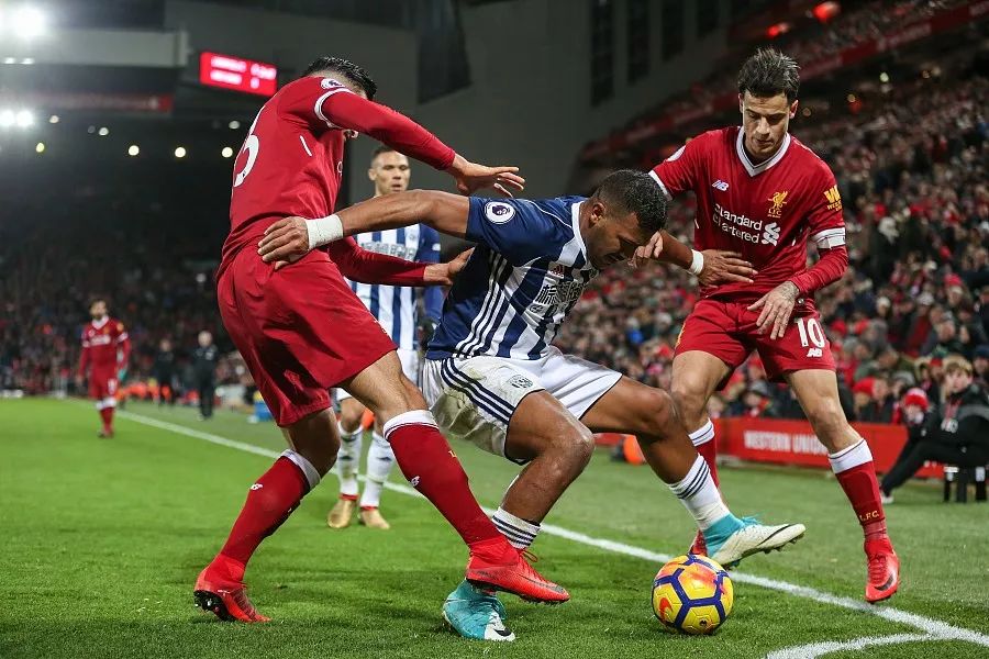 隐蔽骗术：揭秘“群控设备”操纵人气的技术路径。（隐形操控：揭开群控设备制造人气的技术链条）