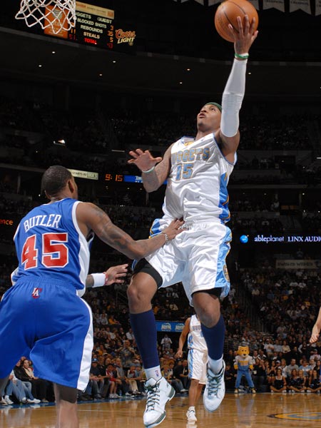 中场闻名 中场闻名